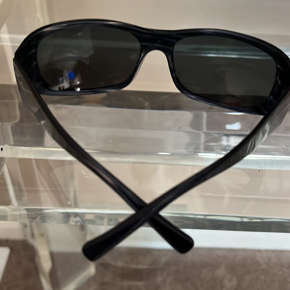 Alan Mikli Paris Sunglasses unisex black with a slight dark blue tint - Picture 4 of 7